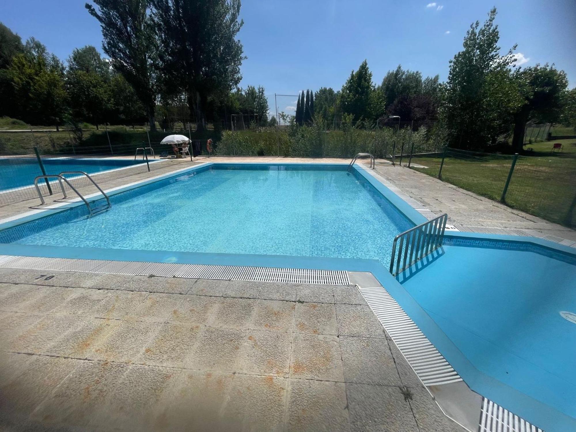 Apartamento Ribera Del Duero Reserva Tubilla del Lago Exteriér fotografie